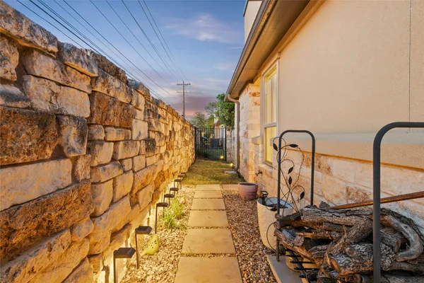 $495,000 | 549 Clubhouse Drive, Unit G, Georgetown, TX 78628
