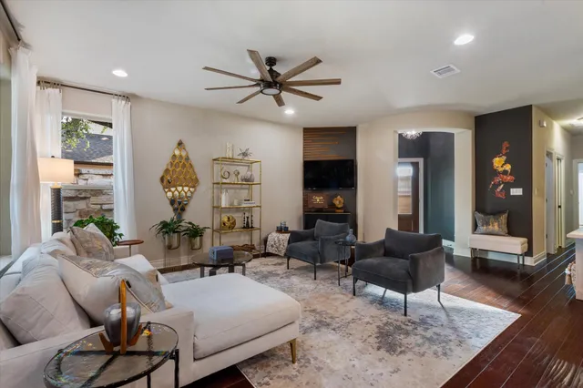 $495,000 | 549 Clubhouse Drive, Unit G, Georgetown, TX 78628