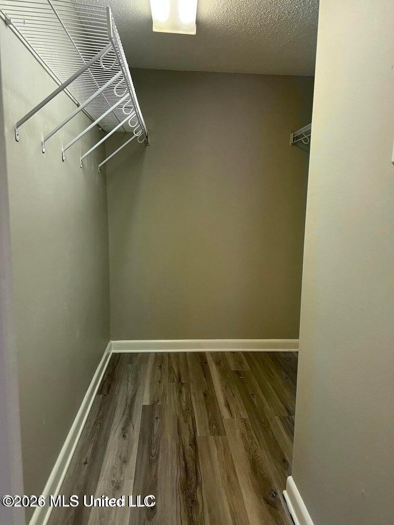 550 Post Road, Unit 607 Ridgeland, MS 39157 - Photo 10 of 28 pc 607 closet