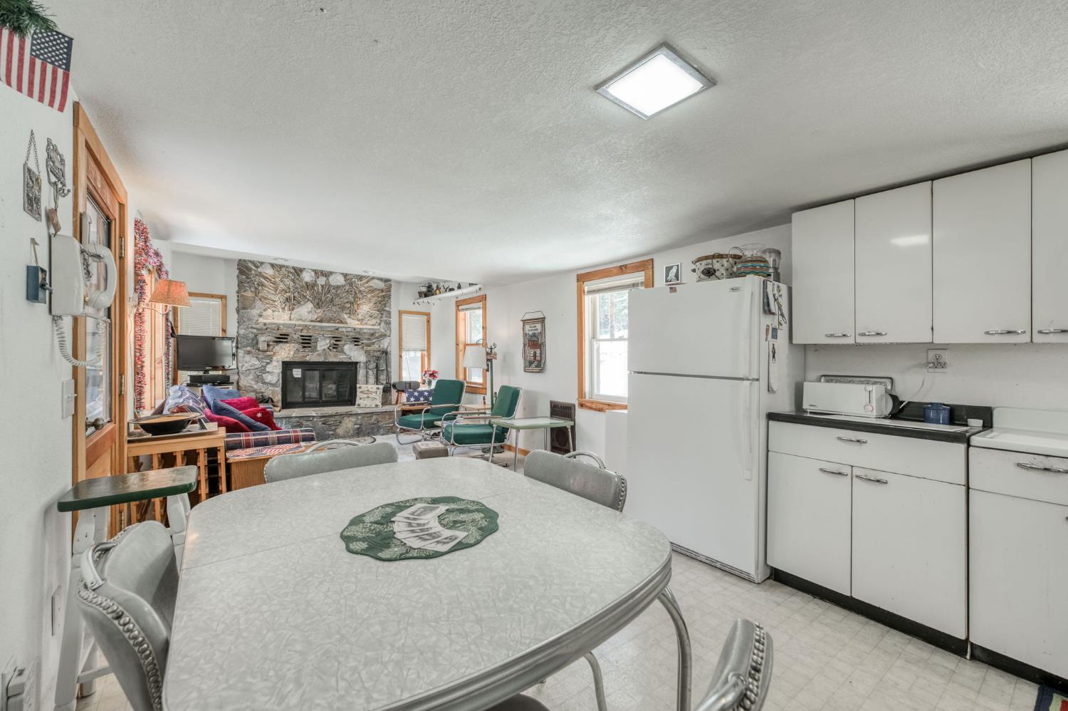 61480 Huntington Lake Road, Unit 5 Mono Hot Springs, CA 93642 - Photo 24 of 51