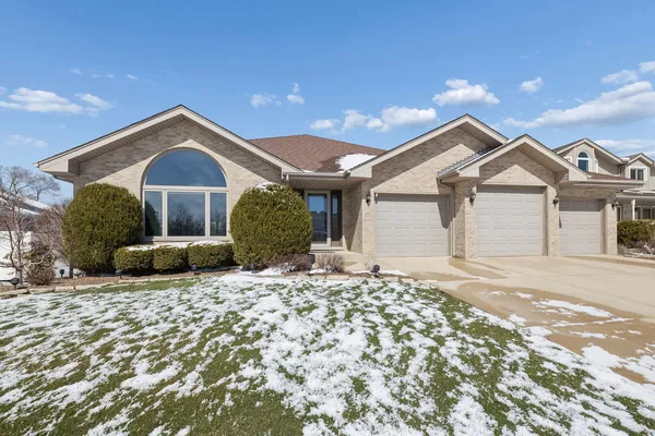 $580,000 | 1336 Tralee Lane, Lockport, IL 60441