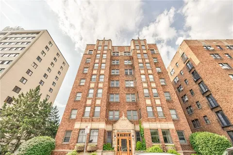 $199,000 | 807 West 48th Street, Unit 304, Kansas City, MO 64112
