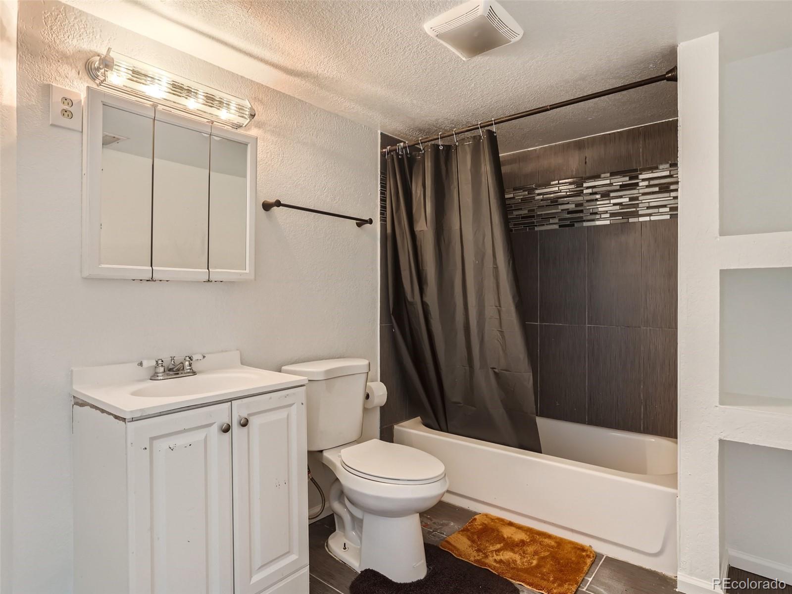 48506 Lisco Road Bennett, CO 80102 - Photo 12 of 30