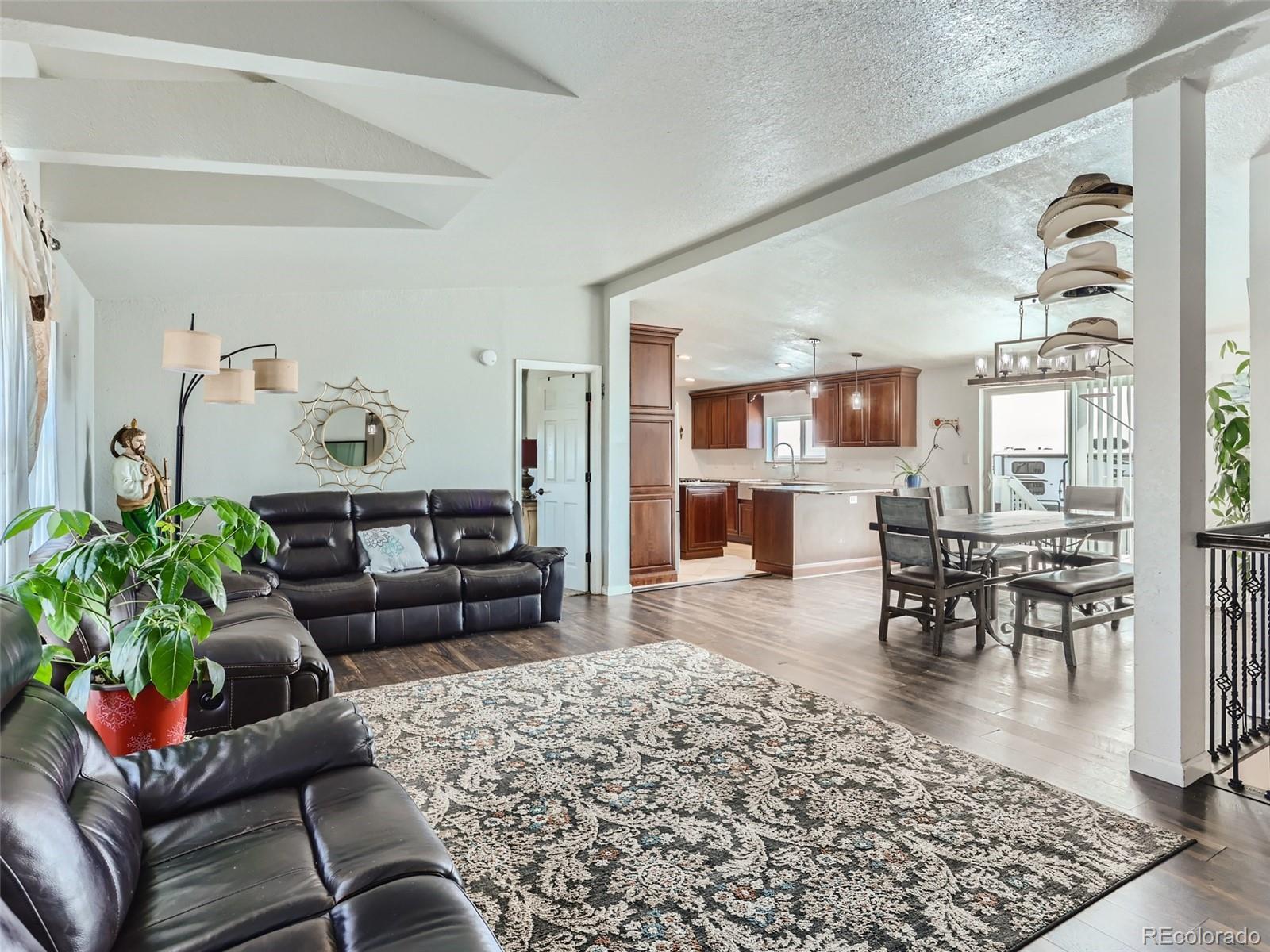 48506 Lisco Road Bennett, CO 80102 - Photo 7 of 30
