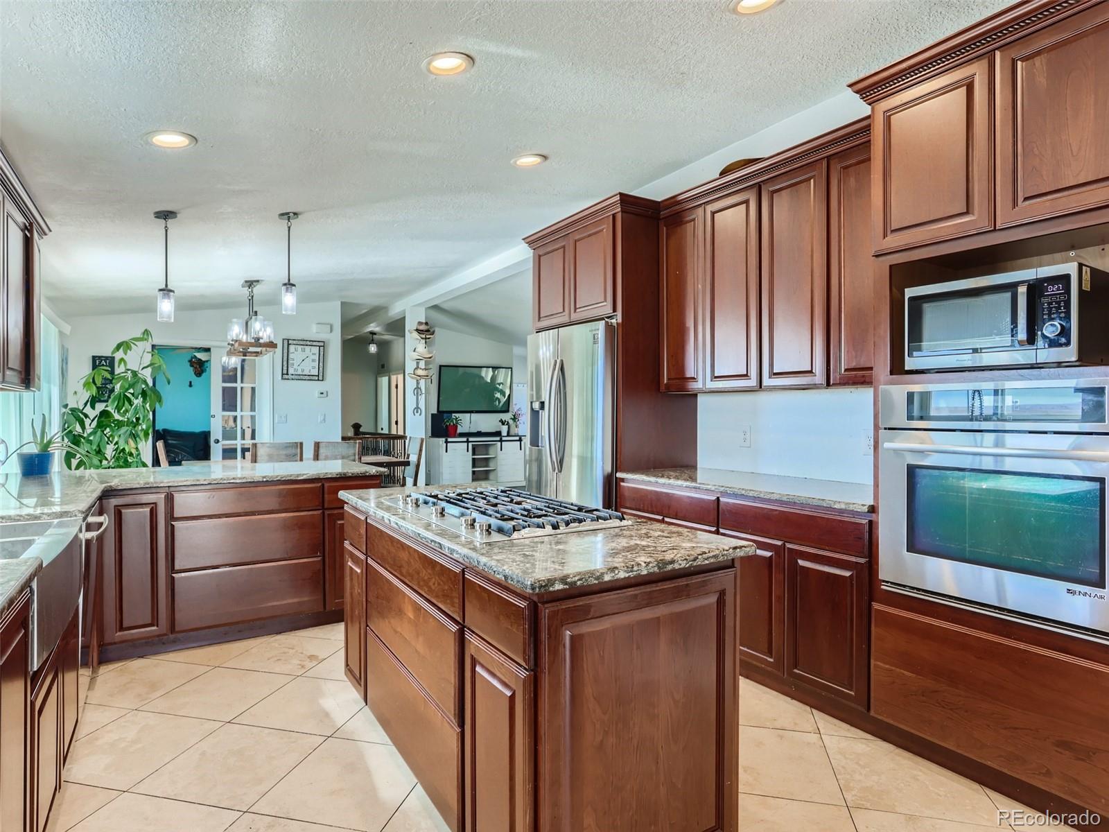 48506 Lisco Road Bennett, CO 80102 - Photo 10 of 30