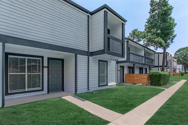 $1,559 | 18001 Cypress Trace Road, Unit 3203, Houston, TX 77090