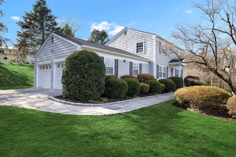 $1,199,999 | 19 Courtmel Road, Mount Kisco, NY 10549