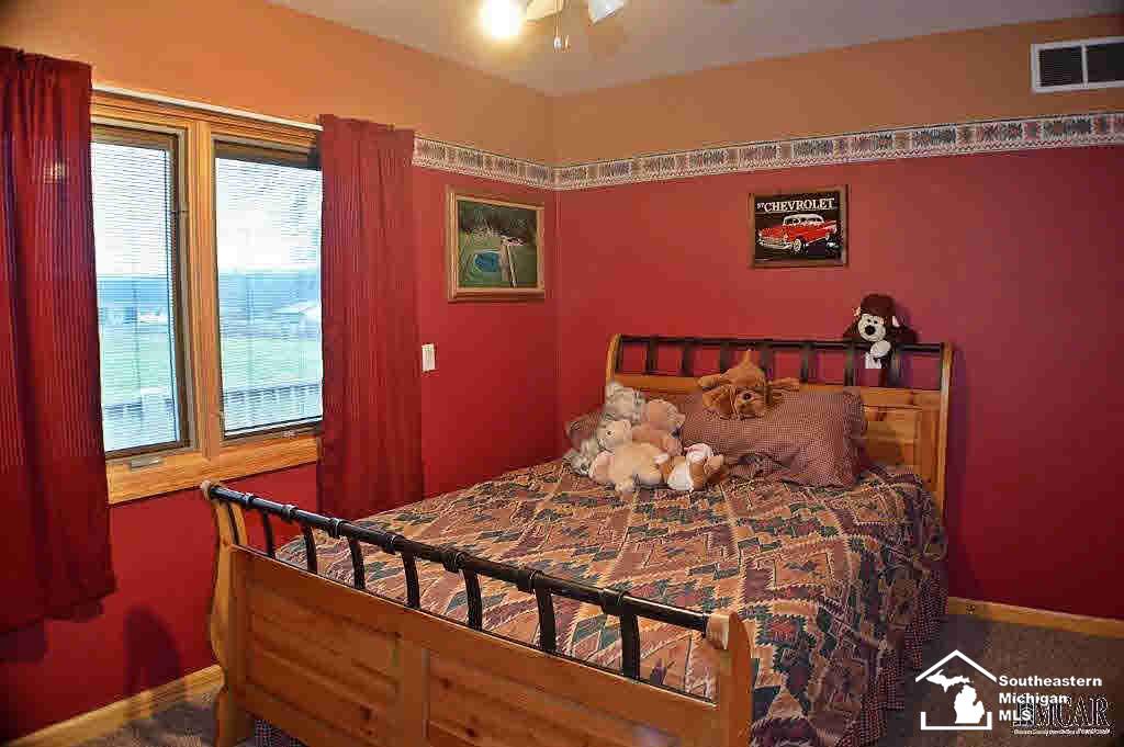 12324 South Custer Road Dundee, MI 48131 - Photo 19 of 34