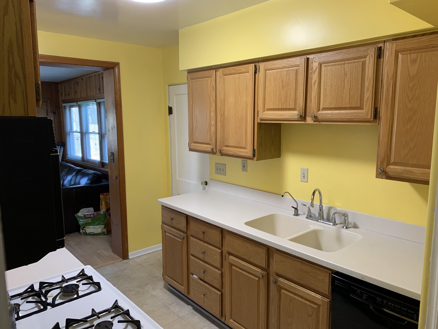 115 South Randall Road Aurora, IL 60506 - Photo 8 of 35