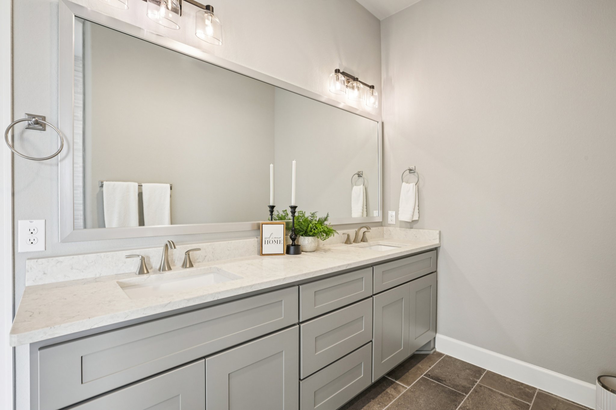 23601 Old Ferry Road, Unit 22 Spicewood, TX 78669 - Photo 24 of 38 Primary bathroom