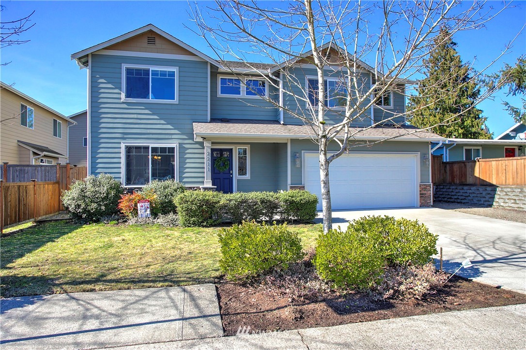 2211 Edmonds Avenue Northeast Renton, WA 98056 - Photo 1 of 20