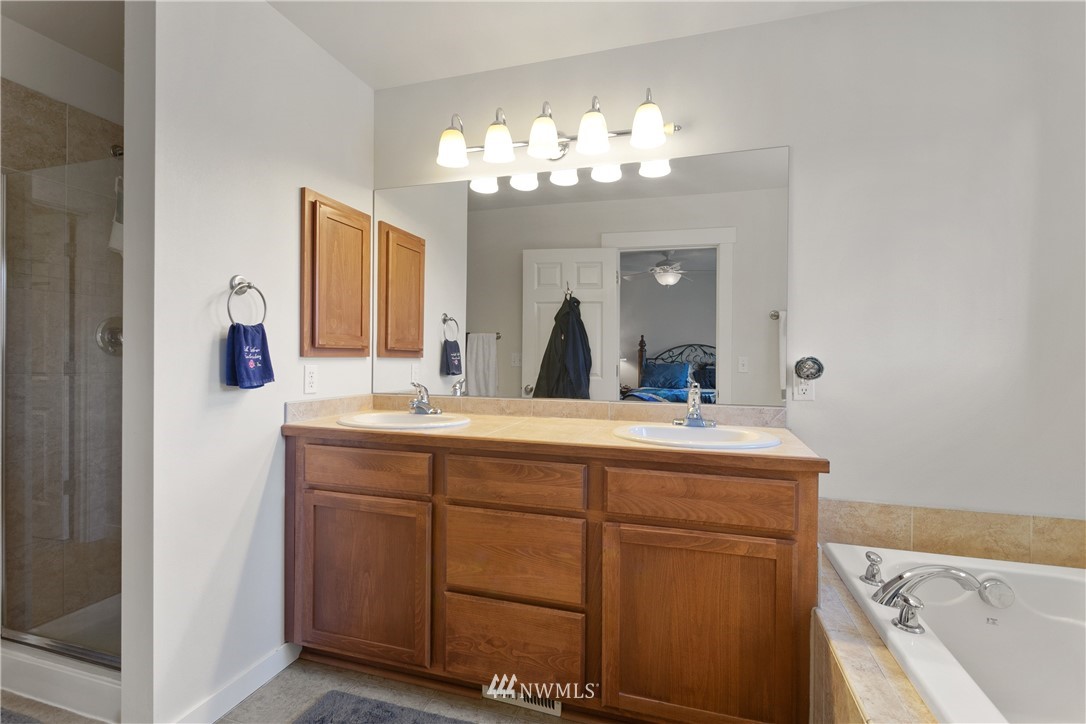 2211 Edmonds Avenue Northeast Renton, WA 98056 - Photo 12 of 20