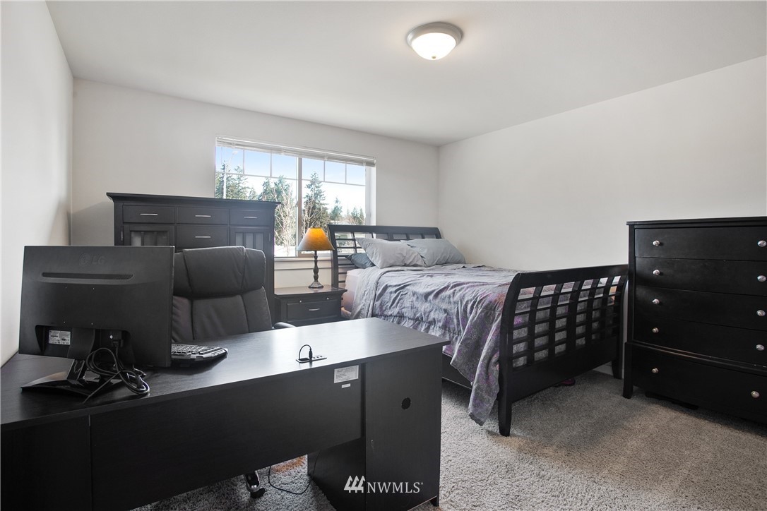 2211 Edmonds Avenue Northeast Renton, WA 98056 - Photo 14 of 20