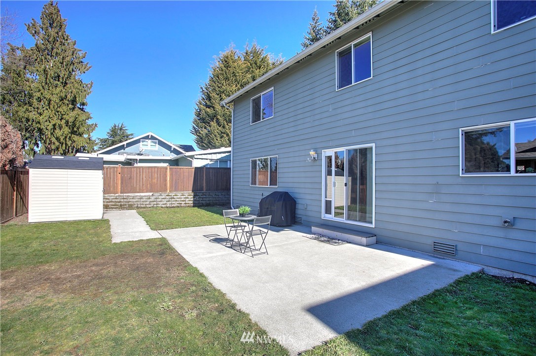 2211 Edmonds Avenue Northeast Renton, WA 98056 - Photo 19 of 20