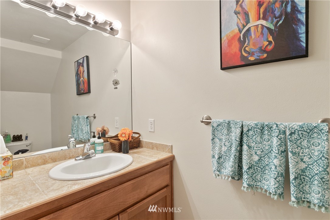 2211 Edmonds Avenue Northeast Renton, WA 98056 - Photo 10 of 20