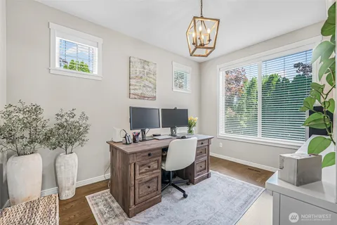 $1,340,000 | 7124 Chanticleer Avenue Southeast, Snoqualmie, WA 98065