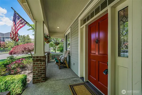 $1,340,000 | 7124 Chanticleer Avenue Southeast, Snoqualmie, WA 98065