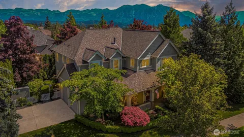 $1,340,000 | 7124 Chanticleer Avenue Southeast, Snoqualmie, WA 98065
