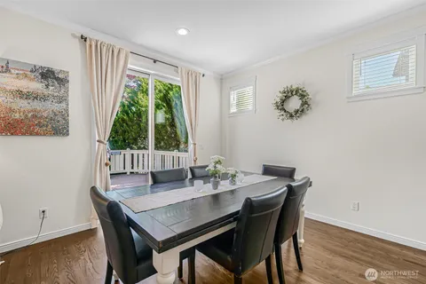 $1,340,000 | 7124 Chanticleer Avenue Southeast, Snoqualmie, WA 98065
