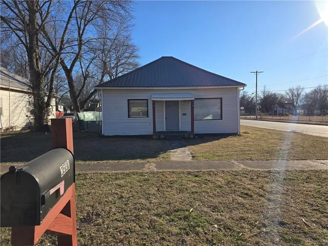 $84,900 | 2530 Dirr Avenue, Parsons, KS 67357