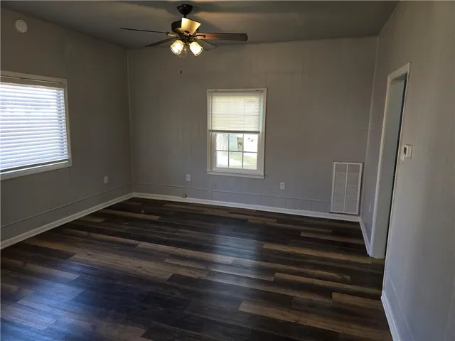 $84,900 | 2530 Dirr Avenue, Parsons, KS 67357