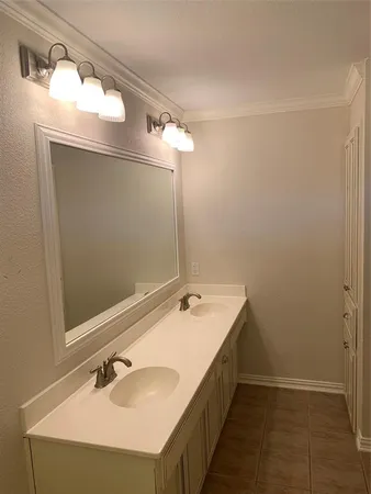 $2,500 | 1953 Camden Way, Carrollton, TX 75007