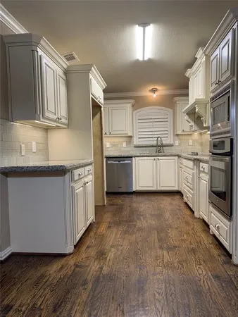 $2,500 | 1953 Camden Way, Carrollton, TX 75007