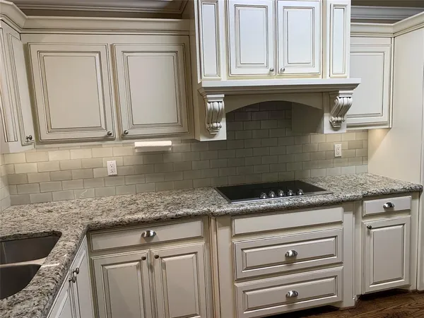 $2,500 | 1953 Camden Way, Carrollton, TX 75007