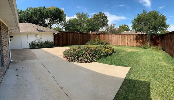 $2,500 | 1953 Camden Way, Carrollton, TX 75007