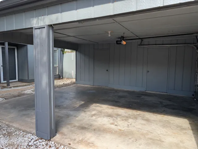a view of a garage