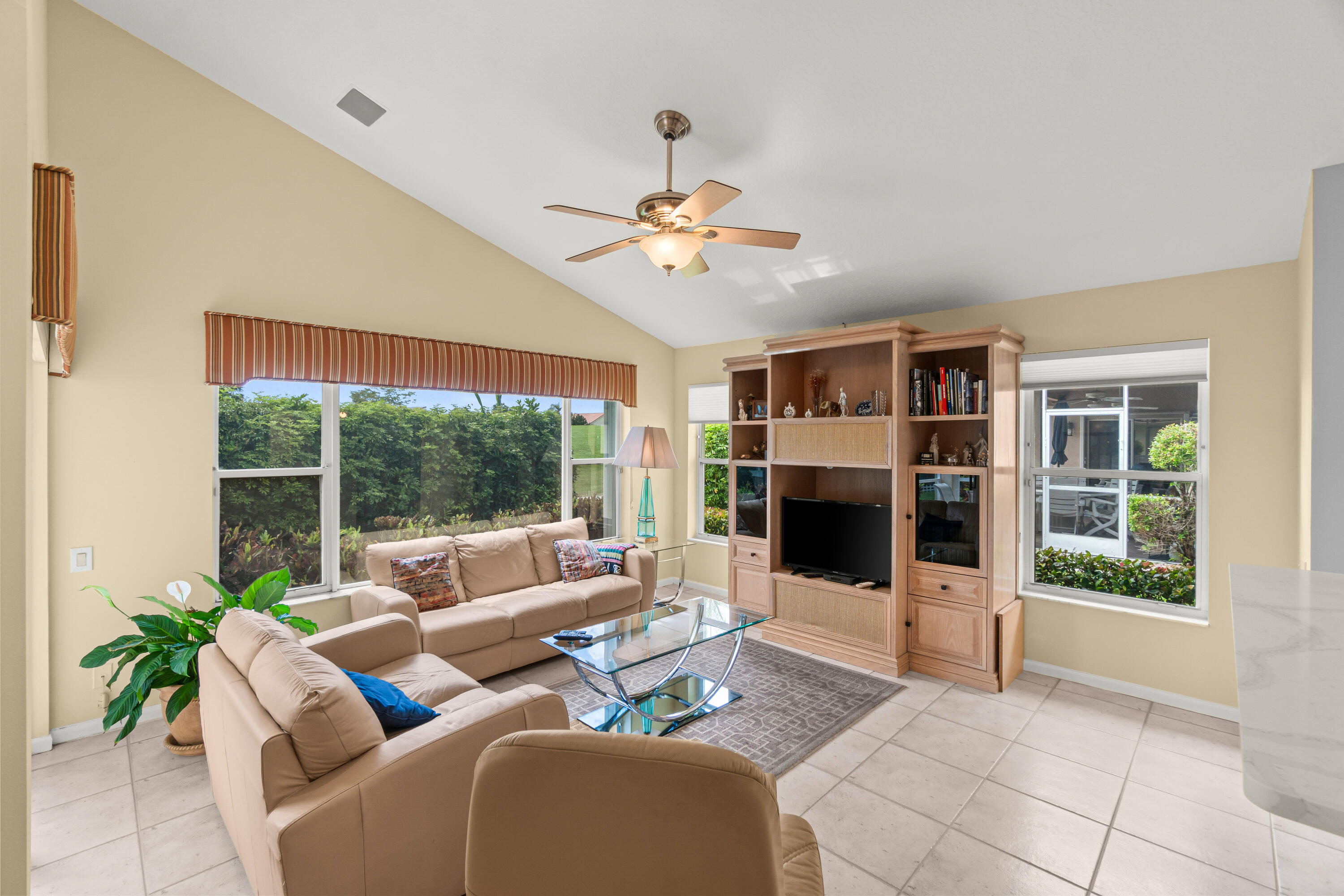 6952 Grenelefe Road Boynton Beach, FL 33437 - Photo 8 of 41 Family Room