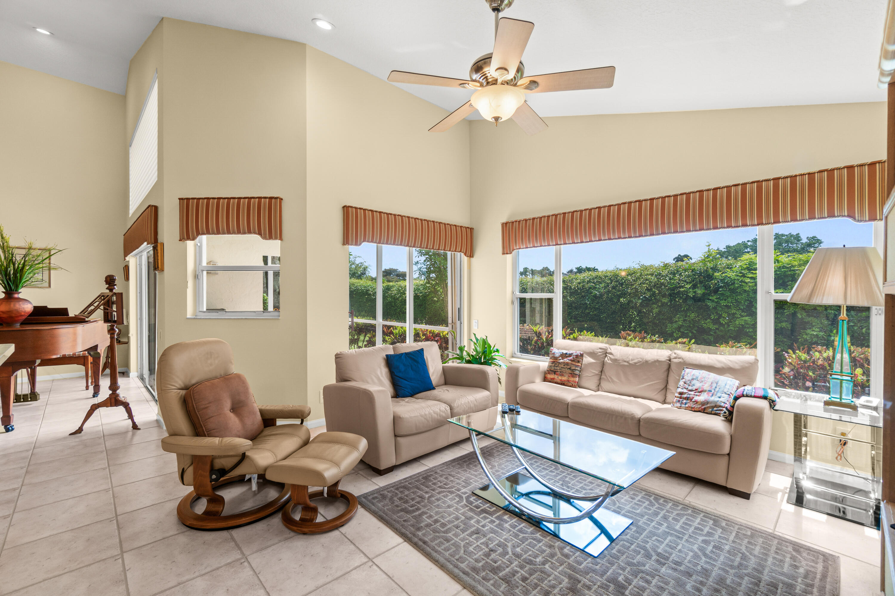 6952 Grenelefe Road Boynton Beach, FL 33437 - Photo 9 of 41 Family Room