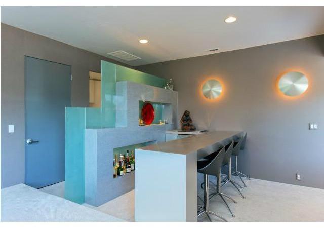 1717 Avocado Road Oceanside, CA 92054 - Photo 5 of 25 Social bar area