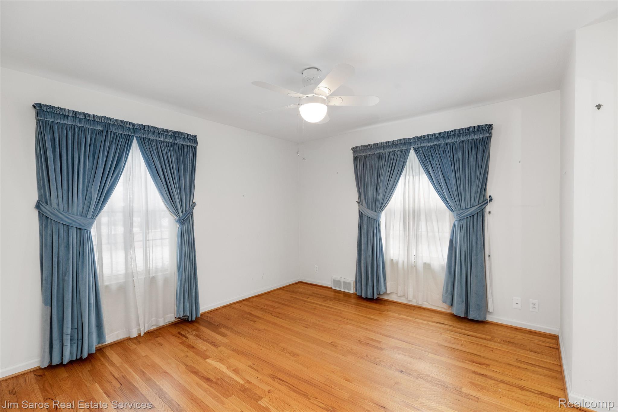 86 Hall Grosse Pointe, MI 48236 - Photo 18 of 37 Gallery Image 18