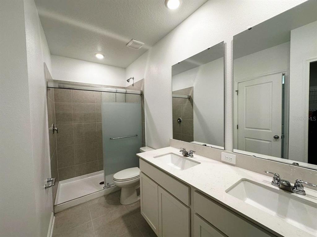 339 Puma Loop Groveland, FL 34736 - Photo 16 of 33