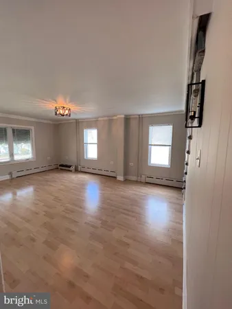 $2,700 | 629 White Horse Avenue, Hamilton, NJ 08610
