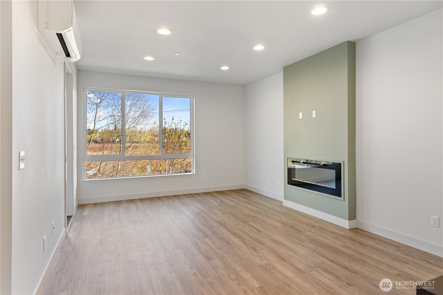 17905 35th Avenue Southeast, Unit B4 Bothell, WA 98012 - Photo 8 of 28