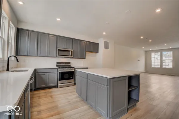 $2,695 | 14518 Brecon Lane, Carmel, IN 46074