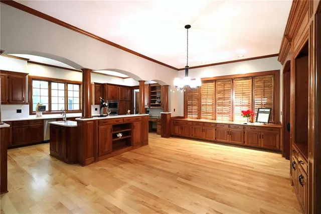 $2,985,000 | 16940 Stonehaven Drive, Loch Lloyd, MO 64012