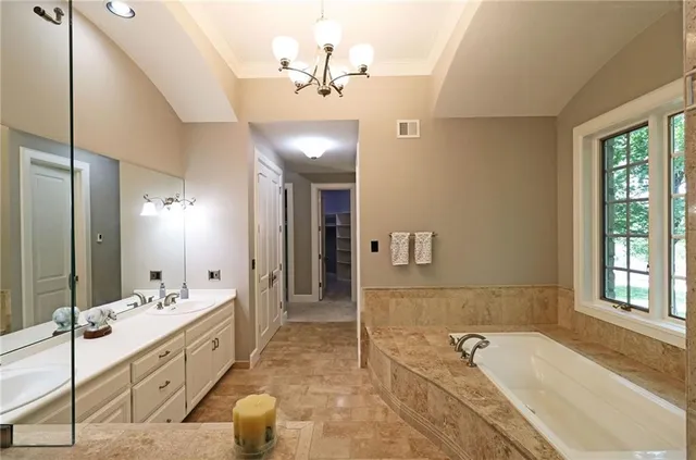 $2,985,000 | 16940 Stonehaven Drive, Loch Lloyd, MO 64012