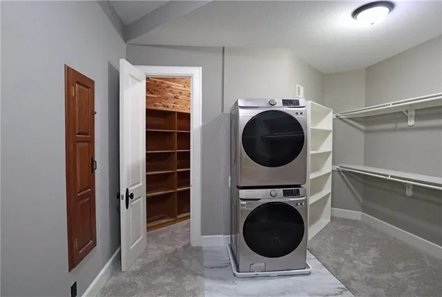 $2,985,000 | 16940 Stonehaven Drive, Loch Lloyd, MO 64012