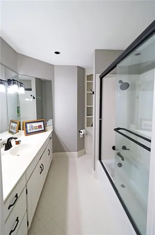 $2,985,000 | 16940 Stonehaven Drive, Loch Lloyd, MO 64012