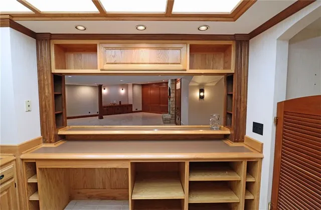 $2,985,000 | 16940 Stonehaven Drive, Loch Lloyd, MO 64012