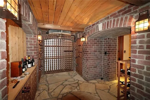 $2,985,000 | 16940 Stonehaven Drive, Loch Lloyd, MO 64012