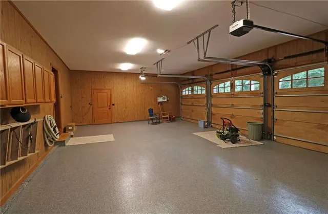 $2,985,000 | 16940 Stonehaven Drive, Loch Lloyd, MO 64012