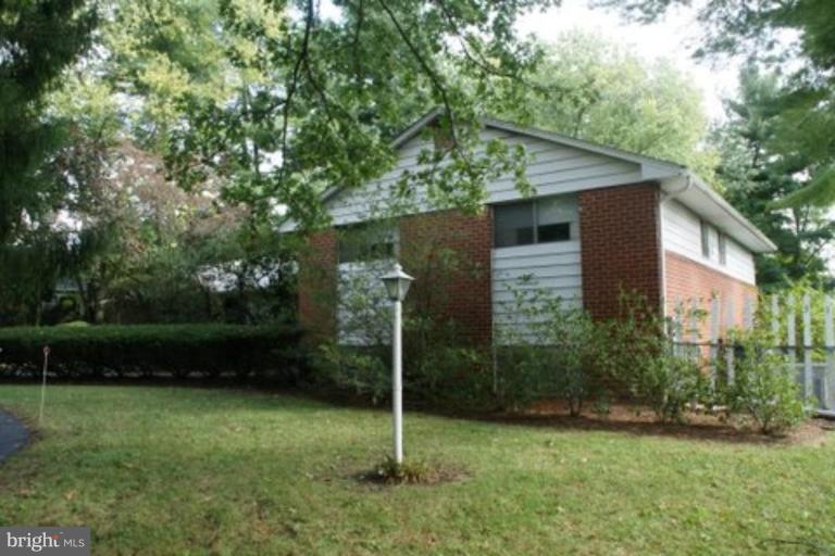 8317 Stevenson Road Pikesville, MD 21208 - Photo 1 of 22 Back yard