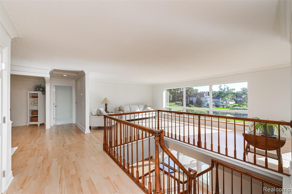 3628 Moberly Road Commerce Township, MI 48382 - Photo 9 of 52 Gallery Image 9