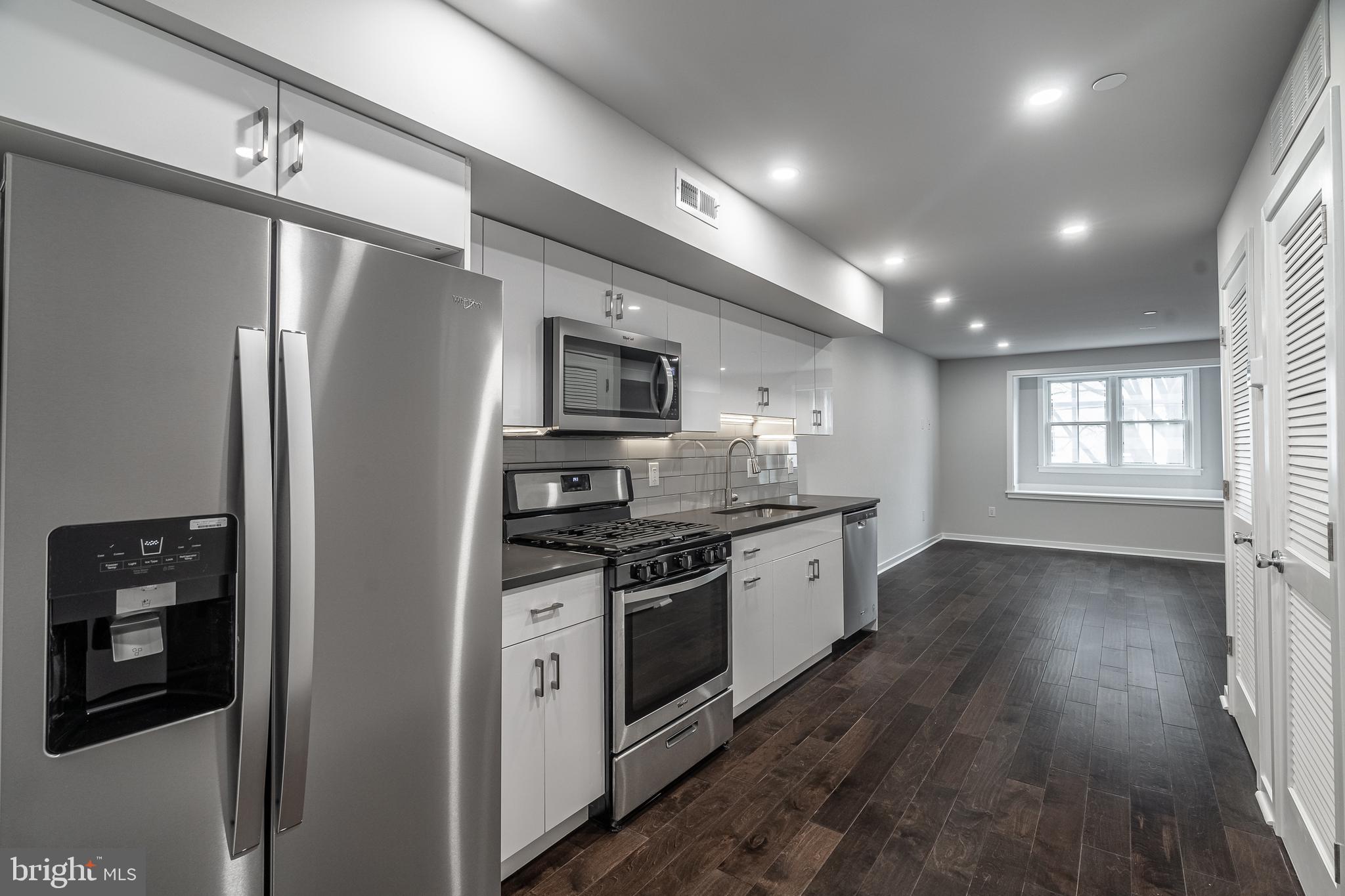 752 South 8th Street, Unit 2 Philadelphia, PA 19147 - Photo 2 of 13