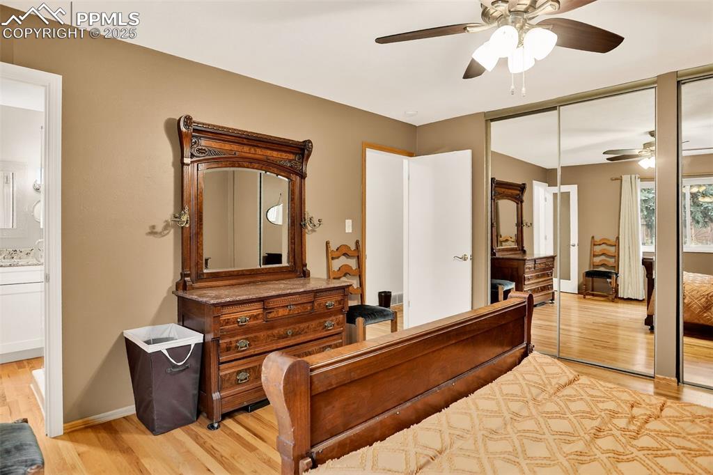 6035 Tuckerman Lane Colorado Springs, CO 80918 - Photo 23 of 47 a living room with furniture