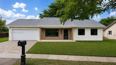 $775,000 | 8668 Southwest 50th Street, Cooper City, FL 33328